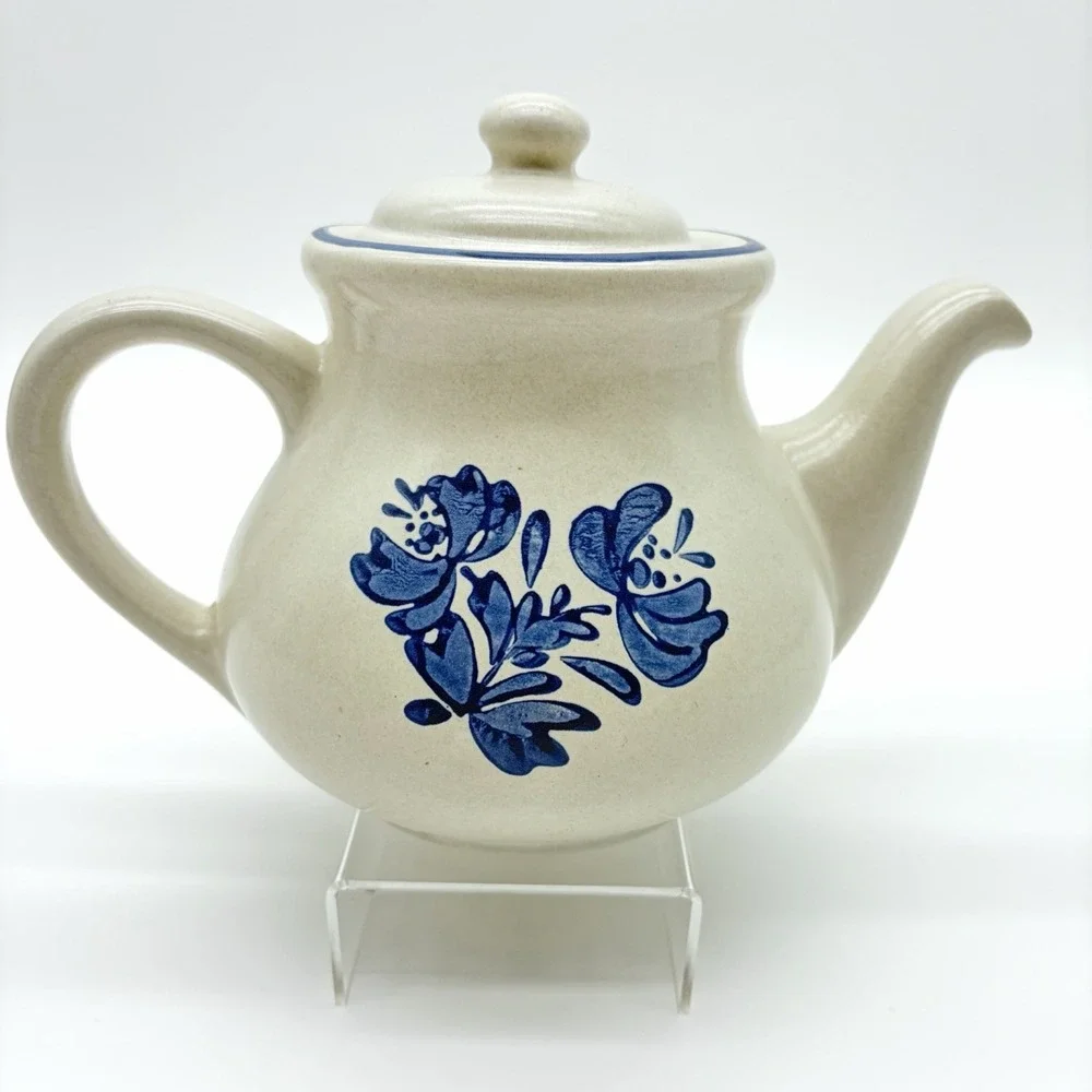 Pfaltzgraff Yorktowne 5 Cup Teapot Coffee Pot W/ Lid 7-550 Stoneware Floral Blue